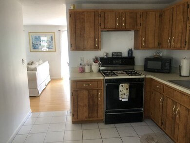 129 Bellwood Cir, Bellingham, MA 02019 - photo 5