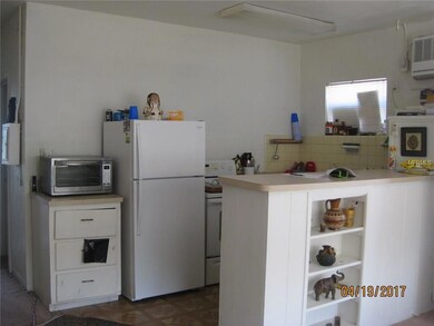 8383 Bayshore Dr unit 1-4, Treasure Island, FL 33706 - photo 5
