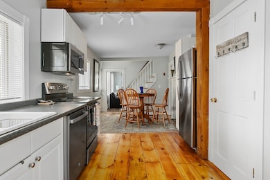 13 Franklin St, Newburyport, MA 01950 - photo 6