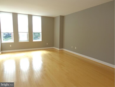 One Park Crest unit 306, McLean, VA 22102 - photo 5