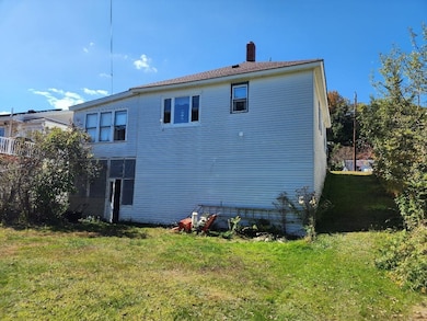 342 1st Ave, Berlin, NH 03570 - photo 4