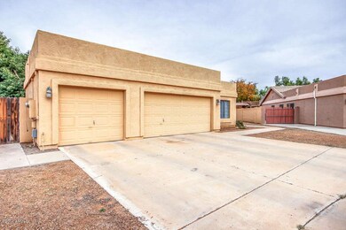 3 car garage