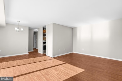 7616 Savannah St unit 201, Falls Church, VA 22043 - photo 6