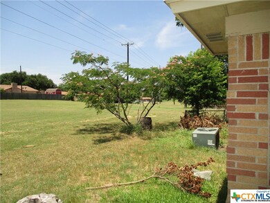 602 Kate St, Copperas Cove, TX 76522 - photo 3
