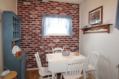 367 W Sinclair St, Wabash, IN 46992 - photo 7