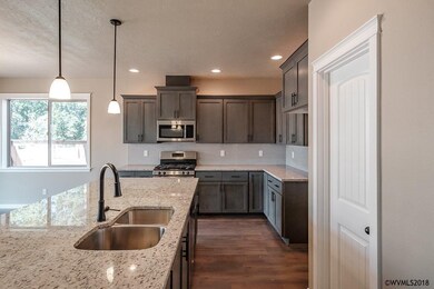 2005 NE Summit Dr, Albany, OR 97321 - photo 3