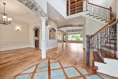 Upon entering this fabuouls home, you're greeted b