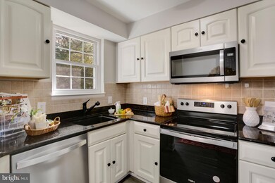4612 28th Rd S unit D, Arlington, VA 22206 - photo 4