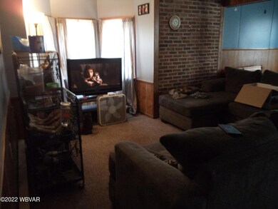 1st Floor Living Room