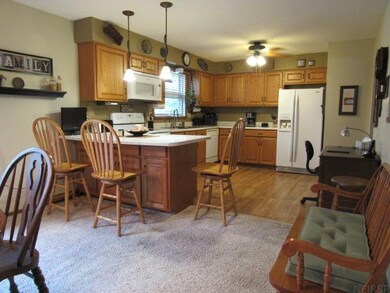 458 W 7th St, Monticello, IA 52310 - photo 7