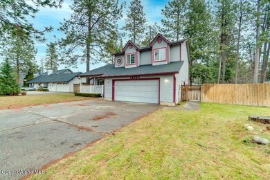 3 Front of Home.jpg-SMALL