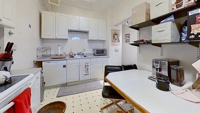 1 Linden St unit 1, Boston, MA 02127 - photo 3
