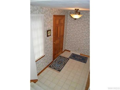 735 Barrally St, North Tonawanda, NY 14120 - photo 4
