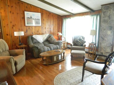 414 3rd St, Taylor, PA 18517 - photo 3