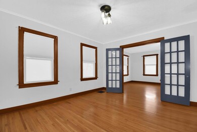 16-web-or-mls-44-binns-blvd