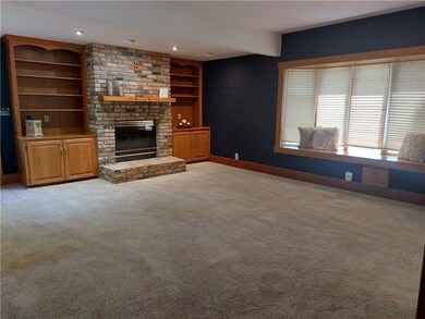 3212 47th St, Des Moines, IA 50310 - photo 7