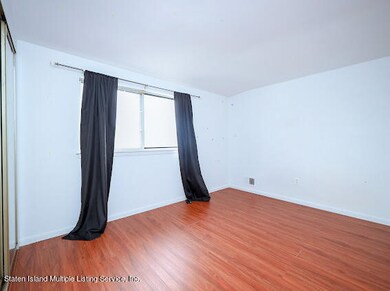 16 Temple Ct, Staten Island, NY 10314 - photo 6