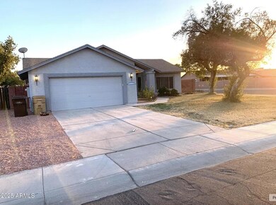 8043 W Dahlia Dr, Peoria, AZ 85381 - photo 2
