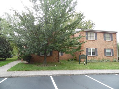 421 Redding Rd unit 12, Lexington, KY 40517 - photo 2