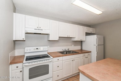 1533 Raven Dr S, Jacksonville, FL 32218 - photo 5