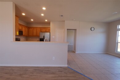 6400 Payton Dr, Fort Worth, TX 76131 - photo 3
