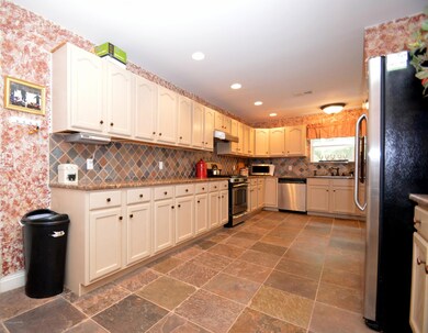 244 Tenawa Rd, Tunkhannock Township, PA 18210 - photo 5