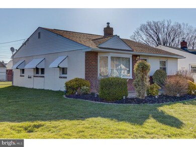 604 Glencroft Cir, Folcroft, PA 19032 - photo 4