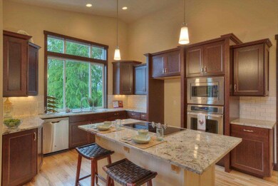 798 Daley St, Edmonds, WA 98020 - photo 3