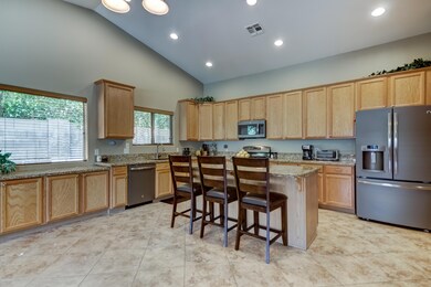 5520 E Holmes Ave-26
