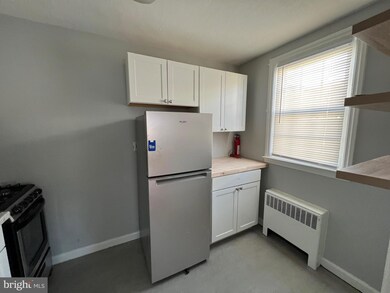2315 Haverford Rd unit D, Ardmore, PA 19003 - photo 6
