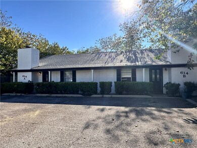 614 Mill St unit B, San Marcos, TX 78666 - photo 3