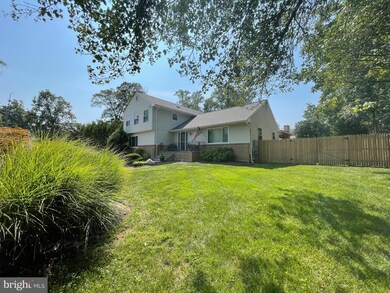 7906 Giles St, Springfield, VA 22153 - photo 3