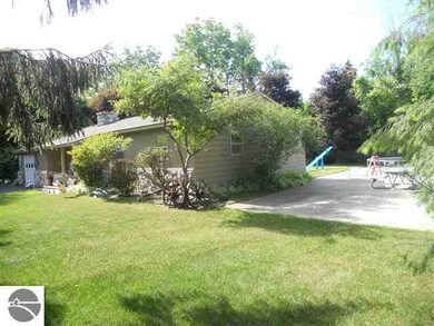 503 Buckley St, Elk Rapids, MI 49629 - photo 3