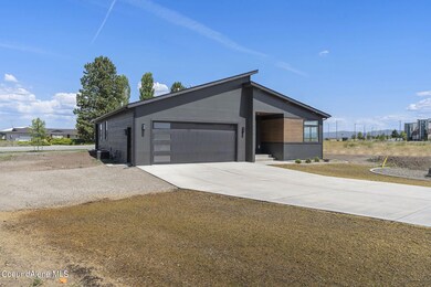2-web-or-mls-4179-may-ella-lp