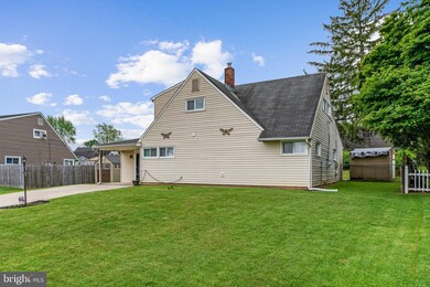 57 Red Maple Ln, Levittown, PA 19055 - photo 4