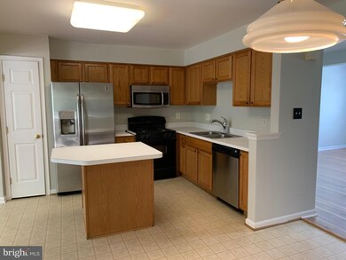 7111 Finch Ln, Fredericksburg, VA 22407 - photo 4