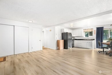 9408 Columbine Cir W, University Place, WA 98467 - photo 7