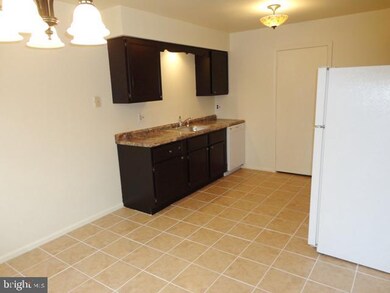 612 N Shady Retreat Rd unit 71, Doylestown, PA 18901 - photo 7