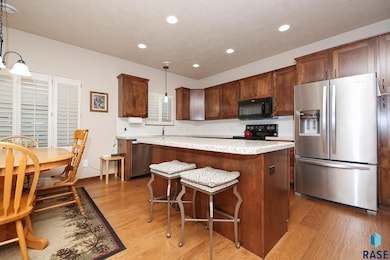 3815 E Vendavel St, Sioux Falls, SD 57108 - photo 2