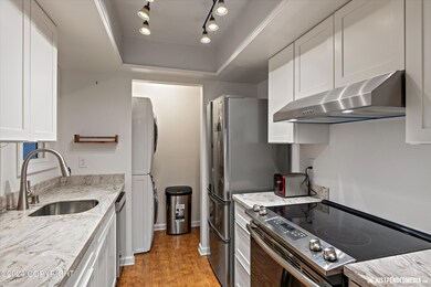 11-P1022316