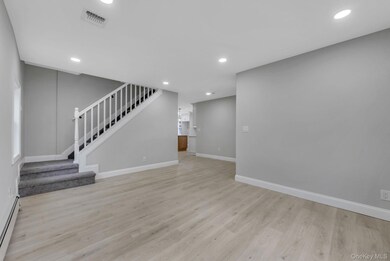 1911 Carroll Ave, Merrick, NY 11566 - photo 5