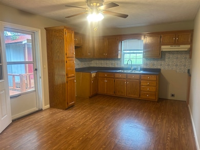 469 Nan Bishop Rd, Glasgow, KY 42141 - photo 2