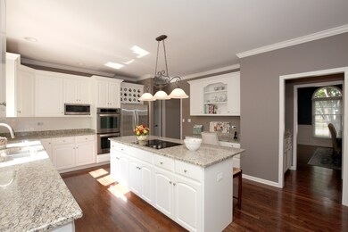 Kitchen also includes a planning desk, walk in pan