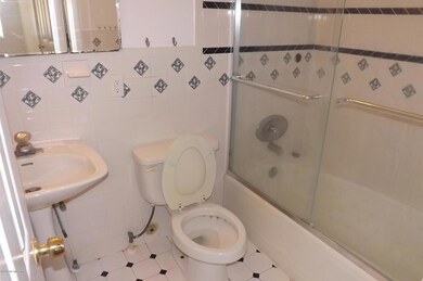 4928 Perrine Dr, Jacksonville, FL 32210 - photo 7