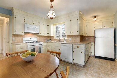 93 Hawthorn Ave, Needham, MA 02492 - photo 2