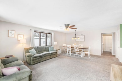 507 11th St SE, Waverly, IA 50677 - photo 4