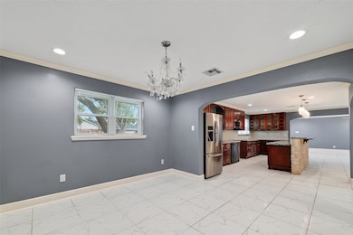 4901 Burning Tree Dr, Baytown, TX 77521 - photo 6