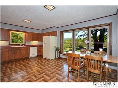 Kitchen/Breakfast area