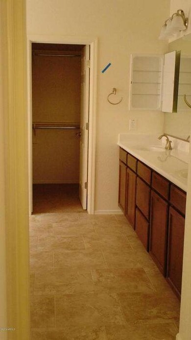 Large Master Bath with Double Sinks