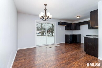 5315 Davie St, Davenport, IA 52806 - photo 4